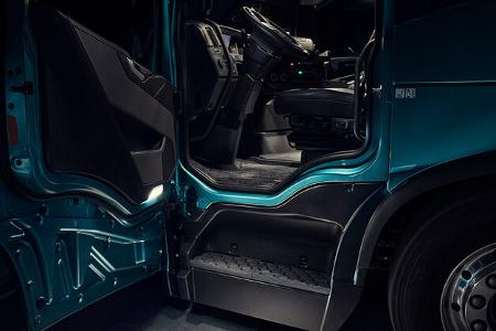Volvo FM Low Entry Elektro Lkw Lastwagen