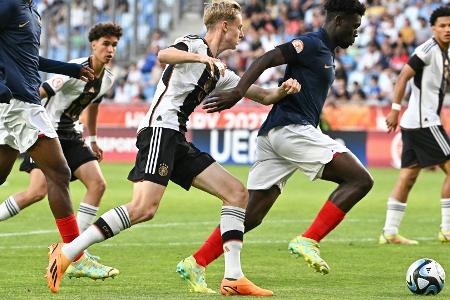 U17-Weltmeister Moerstedt verlängert bis 2027 bei der TSG U17-Weltmeister Moerstedt verlängert bis 2027 bei der TSG