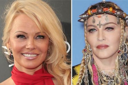 Zwei Ikonen auf einer Bühne: Madonna performt mit Pamela Anderson Zwei Ikonen auf einer Bühne: Madonna performt mit Pamela Anderson