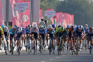 UAE Tour: Kooij verhindert nächsten Merlier-Coup