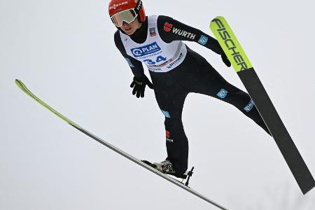 Skispringen: Schmid meldet sich mit Podestplatz zurück Skispringen: Schmid meldet sich mit Podestplatz zurück