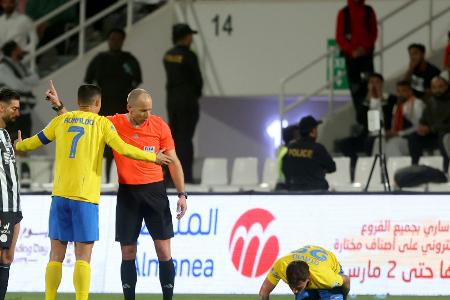 Obszöne Geste Richtung Fans: Ronaldo droht Ärger Obszöne Geste Richtung Fans: Ronaldo droht Ärger