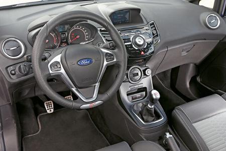 Ford Fiesta ST, Cockpit, Lenkrad