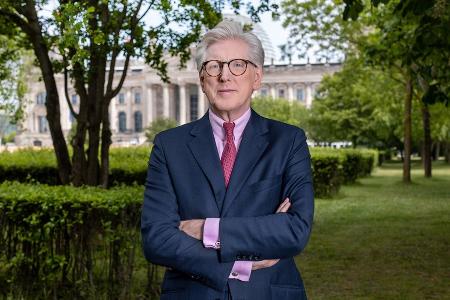 Ein Mann kommt nicht zur Ruhe: Theo Koll kehrt zum ZDF zurück Ein Mann kommt nicht zur Ruhe: Theo Koll kehrt zum ZDF zurück