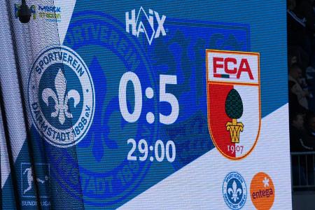 5:0 nach 29 Minuten: Augsburg in Darmstadt furios 5:0 nach 29 Minuten: Augsburg in Darmstadt furios