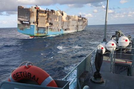 RORO Schiff FELICITY ACE Autotransporter