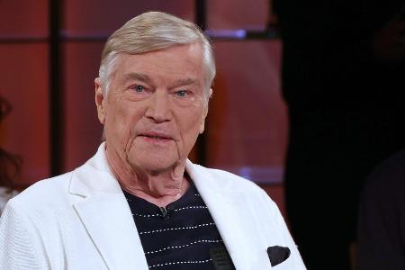 Droht das Karriere-Aus? Jochen Busse leidet unter Migräne-Anfälle Droht das Karriere-Aus? Jochen Busse leidet unter Migräne-Anfälle