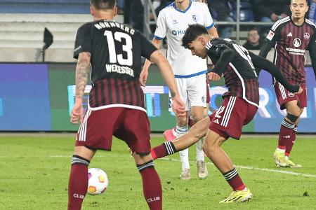 Uzun schießt Nürnberg zum Sieg in Magdeburg Uzun schießt Nürnberg zum Sieg in Magdeburg