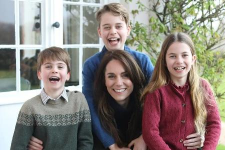 Prinzessin Kate entschuldigt sich für manipuliertes Familienfoto Prinzessin Kate entschuldigt sich für manipuliertes Familienfoto