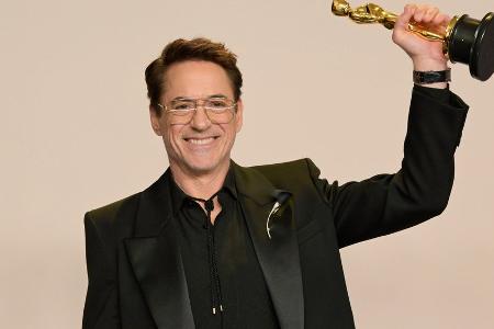 Robert Downey Jr. und sein langer Weg zum Oscar-Triumph Robert Downey Jr. und sein langer Weg zum Oscar-Triumph