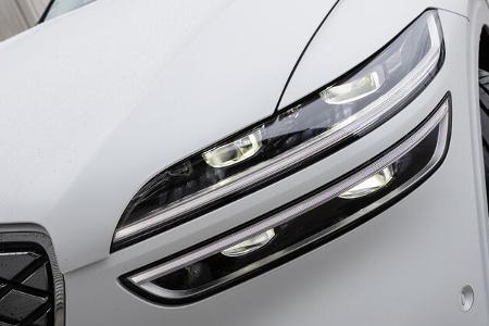 Genesis Electrified GV70