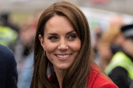Royale Foto-Panne: Kann der Palast Prinzessin Kates Fauxpas einfangen? Royale Foto-Panne: Kann der Palast Prinzessin Kates Fauxpas einfangen?