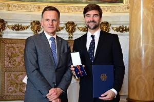 Extremsegler Herrmann mit Bundesverdienstkreuz ausgezeichnet