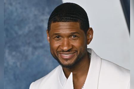 Usher: Seine Las-Vegas-Hochzeit überraschte sogar seine Familie Usher: Seine Las-Vegas-Hochzeit überraschte sogar seine Familie