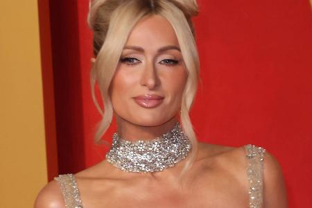 Paris Hilton feiert verspätete Geburtstagsparty mit vielen Promis Paris Hilton feiert verspätete Geburtstagsparty mit vielen Promis