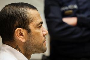 Nach Verurteilung: Alves beantragt Freilassung gegen Kaution
