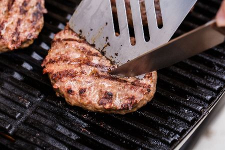 Fleisch anschneiden