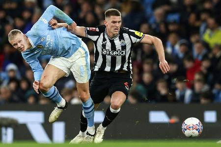Verletzung beendet EM-Hoffnungen: Botman fehlt Newcastle Verletzung beendet EM-Hoffnungen: Botman fehlt Newcastle