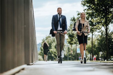 Das müssen Sie wissen, wenn Sie einen E-Scooter dienstlich nutzen wollen Das müssen Sie wissen, wenn Sie einen E-Scooter dienstlich nutzen wollen