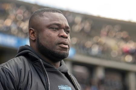 Schalke trennt sich von Publikumsliebling Asamoah Schalke trennt sich von Publikumsliebling Asamoah