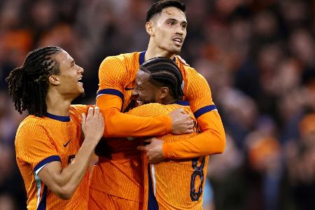 Niederlande schlagen starke Schotten - Ungarn siegt Niederlande schlagen starke Schotten - Ungarn siegt