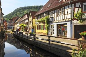 Im Land der Burgen und Weine