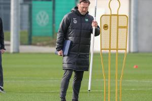 Hasenhüttl vor Debüt: "Superschweres Spiel"