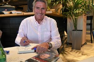 Sechserpack und Schicksalsschläge: Dieter Müller wird 70