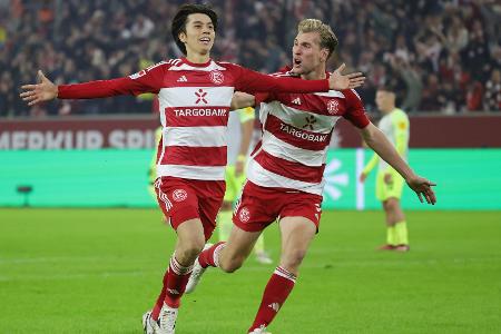 Blinddarm-OP: Tanaka fehlt Fortuna im Pokal-Halbfinale Blinddarm-OP: Tanaka fehlt Fortuna im Pokal-Halbfinale