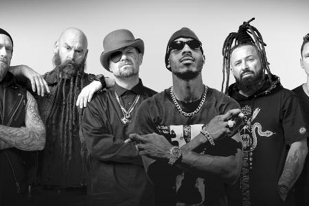 Five Finger Death Punch: Knallharte Hommage an Rap-Legende DMX Five Finger Death Punch: Knallharte Hommage an Rap-Legende DMX