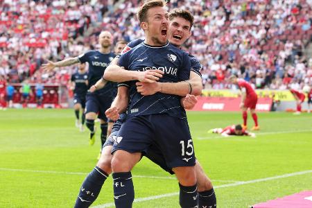 Verrücktes Spiel in Köln: FC ringt Bochum nieder Verrücktes Spiel in Köln: FC ringt Bochum nieder