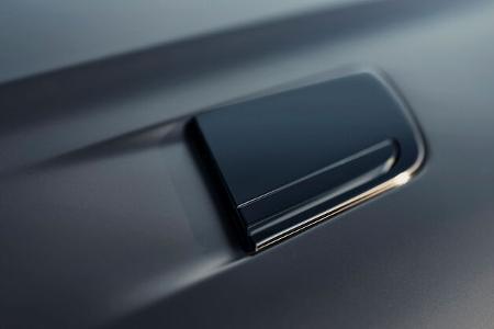 Range Rover Sport Stealth Pack