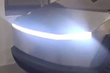 Tesla Cybertruck Frontlicht