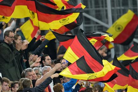 DFB verlängert mit Nachwuchstrainerinnen DFB verlängert mit Nachwuchstrainerinnen