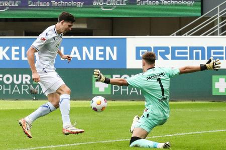 Zum vierten Mal in Folge: KSC punktet auch in Paderborn Zum vierten Mal in Folge: KSC punktet auch in Paderborn