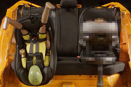 ADAC Kindercrashtest Peg Perego Viaggio Twist + Base Twist