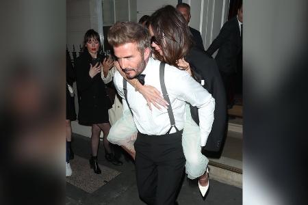 Victoria Beckham wurde 50: Diese Superstars kamen zu ihrer Mega-Party Victoria Beckham wurde 50: Diese Superstars kamen zu ihrer Mega-Party