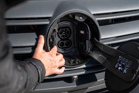 Mercedes E-Sprinter (2024) f