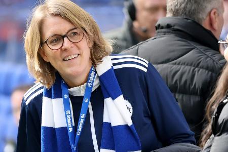 Bei Abstieg: Schalke müsste Bedingungen für DFB-Lizenz erfüllen Bei Abstieg: Schalke müsste Bedingungen für DFB-Lizenz erfüllen