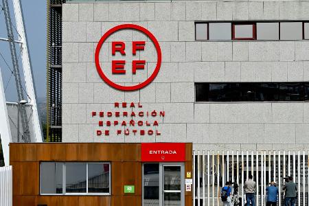 RFEF unter Aufsicht - FIFA und UEFA in RFEF unter Aufsicht - FIFA und UEFA in