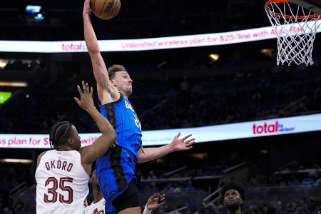 NBA: Wagner-Brüder mit erstem Sieg - Hartenstein verliert