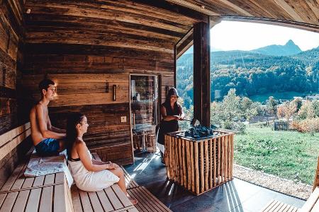 Erst wandern, dann wellnessen: Die Vorsaison in den bayerischen Alpen