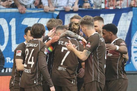 St. Pauli hat mindestens Relegationsplatz sicher