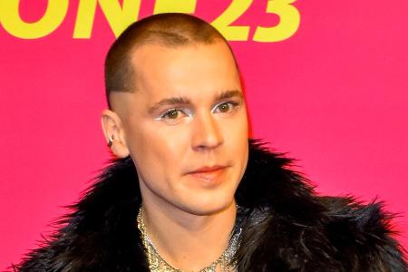 DJ Felix Jaehn outet sich als nicht-binär und verrät neuen Namen DJ Felix Jaehn outet sich als nicht-binär und verrät neuen Namen