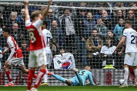 Arsenal und City ziehen Liverpool davon Arsenal und City ziehen Liverpool davon