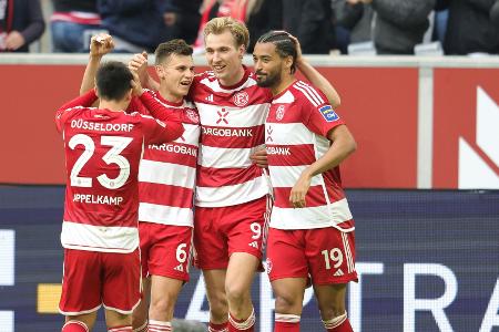 Düsseldorf erhöht Druck auf Kiel - Platz drei untermauert Düsseldorf erhöht Druck auf Kiel - Platz drei untermauert