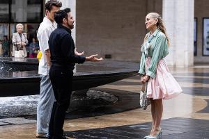 Sarah Jessica Parker holt Carries berühmten 90er-Look zurück