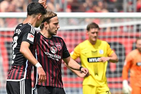 Uzun glänzt: FCN schafft Klassenerhalt Uzun glänzt: FCN schafft Klassenerhalt