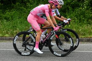 Giro: Pogacar dominiert in den Bergen, Kooij siegt in Neapel