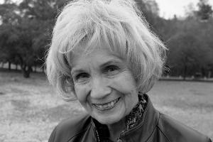 Literaturnobelpreisträgerin Alice Munro mit 92 Jahren gestorben